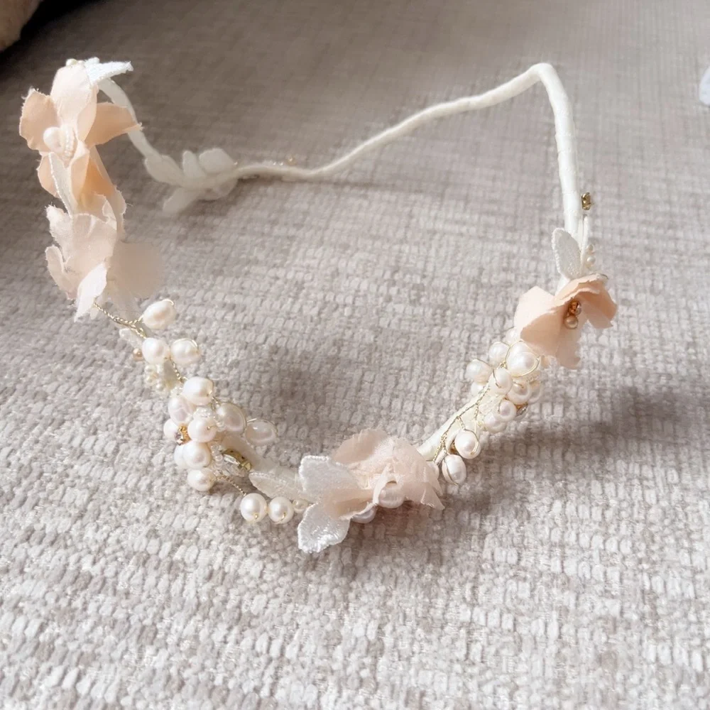 Gorgeous Wedding Elegant Cream Floral Headband